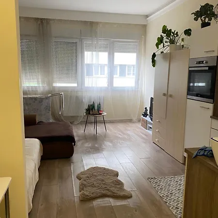 Luxury * Budapesta