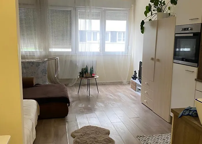 Luxury * Budapesta